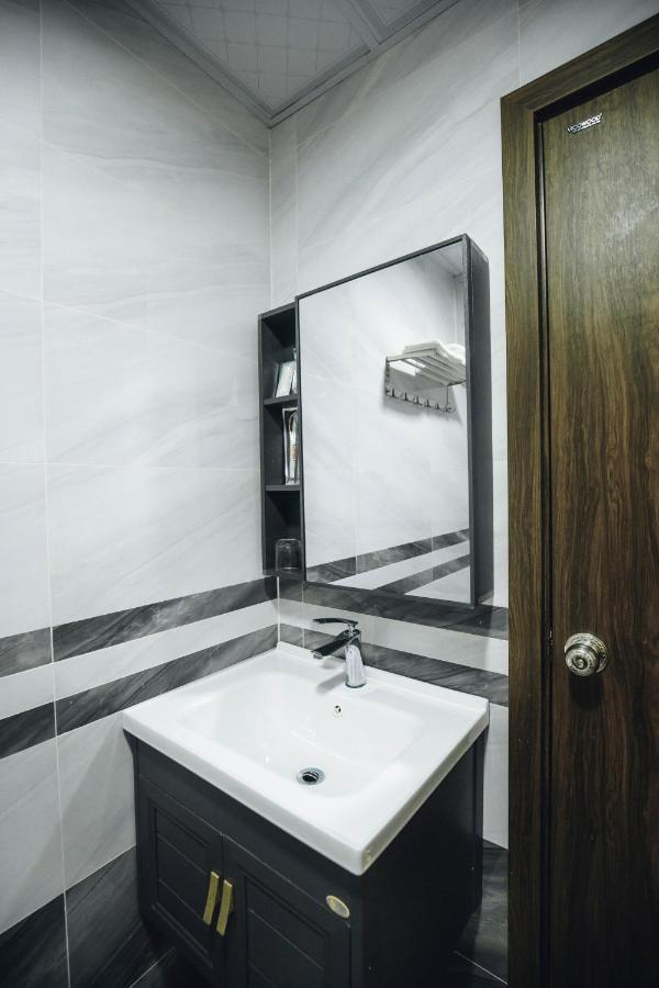 Khách sạn Hero Thanh Hóa Exterior foto